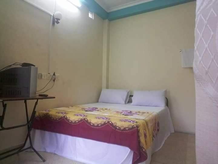 Hotel Manimalar *