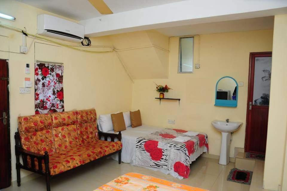 Hotel Manimalar Colombo